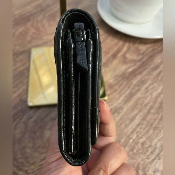 COACH - EUC snap/zippered wallet, charcoal grey monogram w/patent leather trim! - Picture 4 of 8